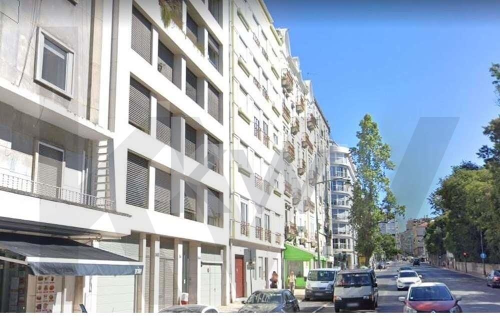 Lugar de Garagem Premium na Rua Sá da Bandeira | Segurança e Exclusivi