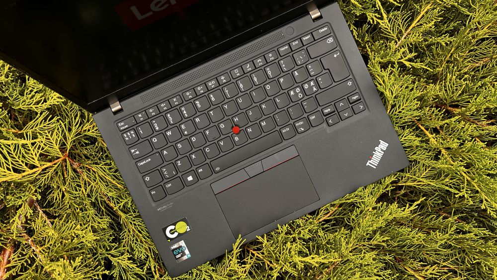 Lenovo ThinkPad T14s Gen 2 i5-1135G7 16ГБ LPDDR4x SSD 256ГБ 14” FHD