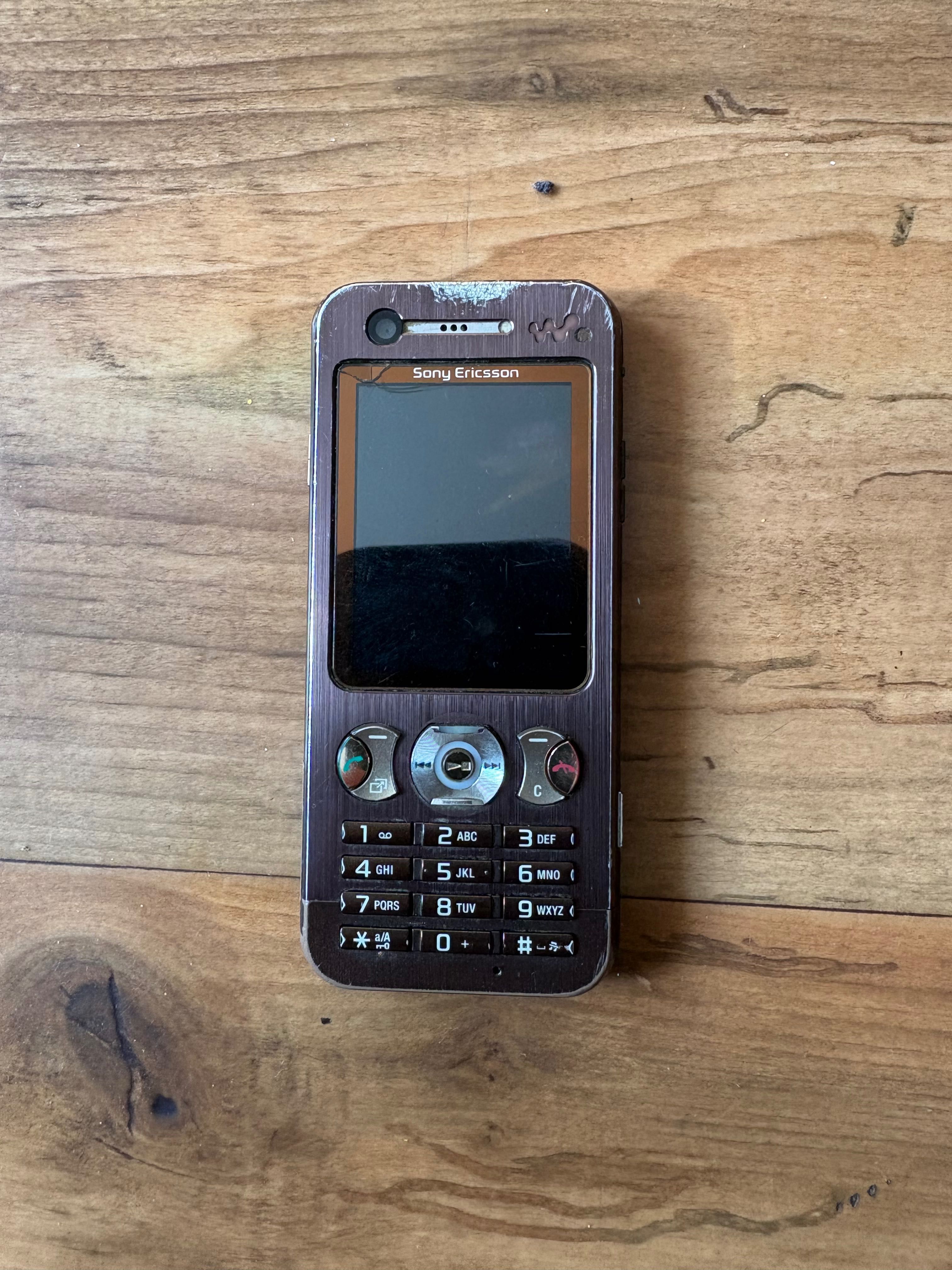Sony Ericsson w890i