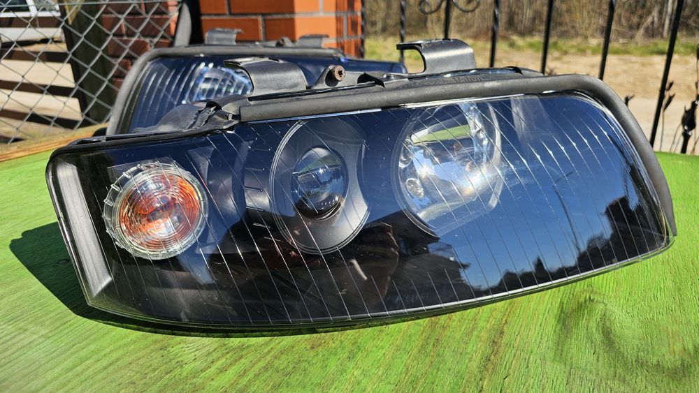 Audi A4B6 A4 B6 reflektory lampy H7 BiLed nowe klosze