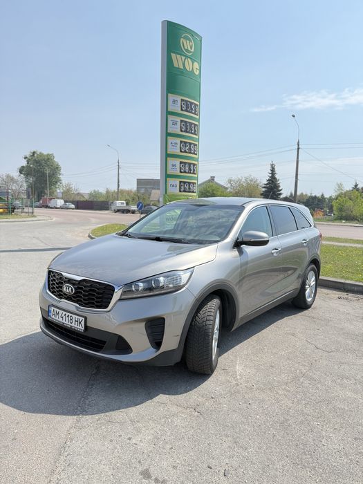 Kia sorento 2019 7 місць