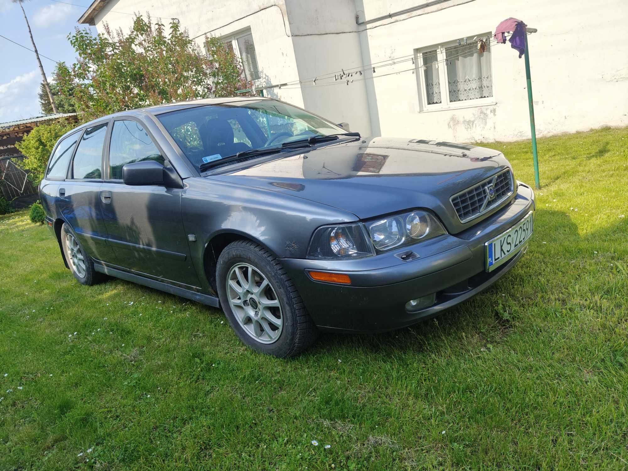 Volvo V40 1.9 2004 r