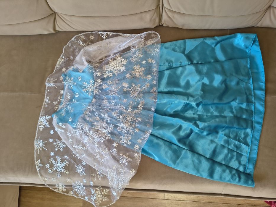 Strój sukienka kostium ELSA ELZA rozmiar 110-116