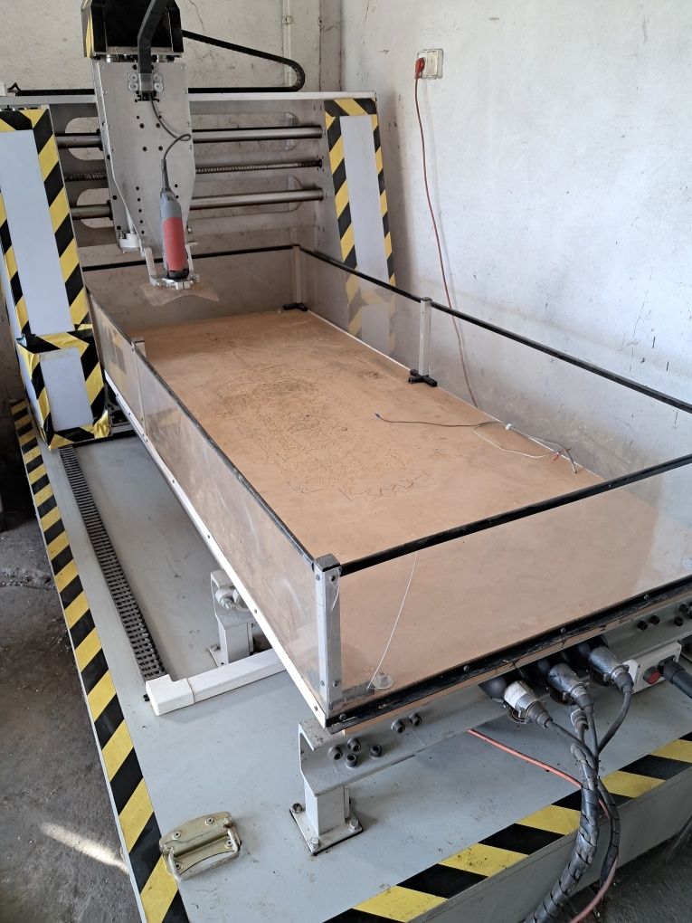 Frezarka cnc  ploter cnc 4 oś