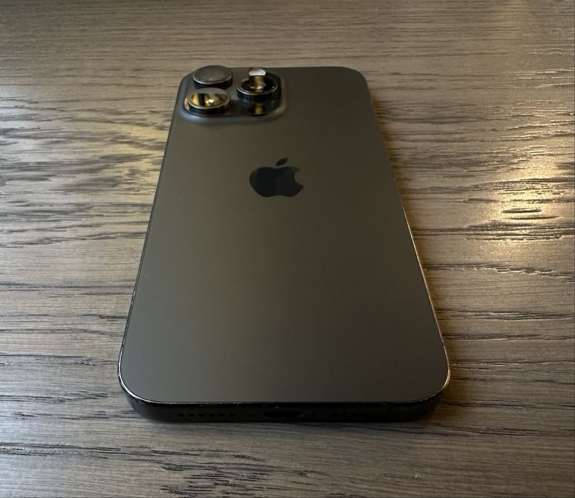 iPhone 15 pro max 256 e-sim neverlock battery 87% black titanium