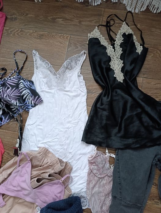 Пакет одягу для дівчинки