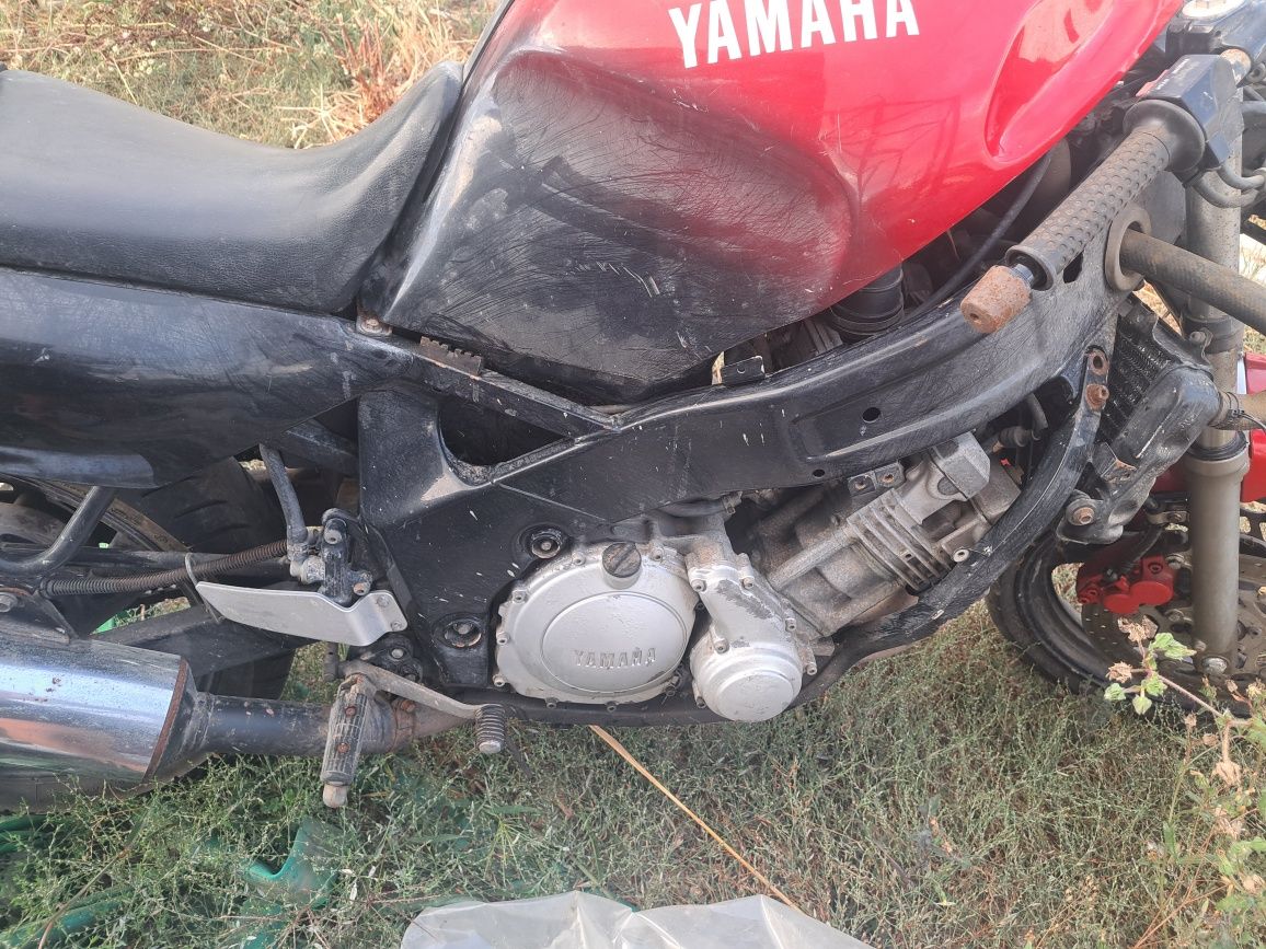Yamaha FZR 600 c/ documentos