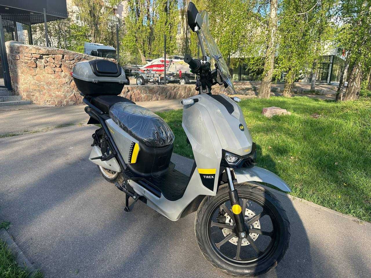 Електроскутер Електро Скутер Скутер SOKMOTO TIREX 2000Watt