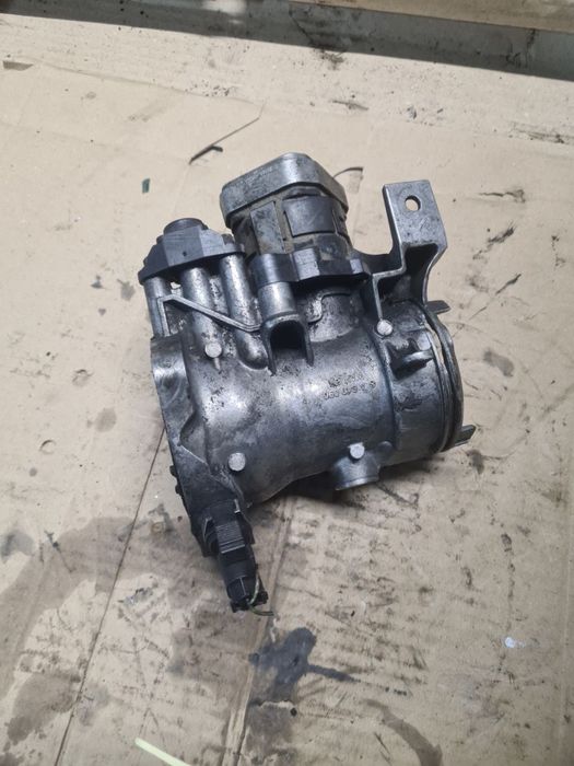 дросельна дросельная заслінка Mercedes w169 w245 2.0 CDI 6400901470