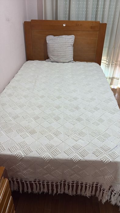 Cama de meio corpo