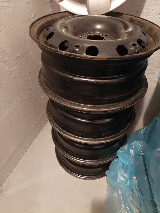 Felgi stalowe i kołpaki skoda