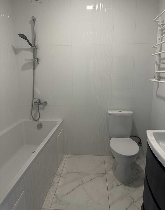 1к Н/Б 40 кв.м. Ремонт, Виставка