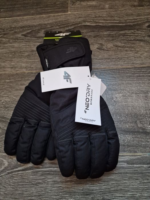 4f rękawiczki narciarskie męskie r. L okazja