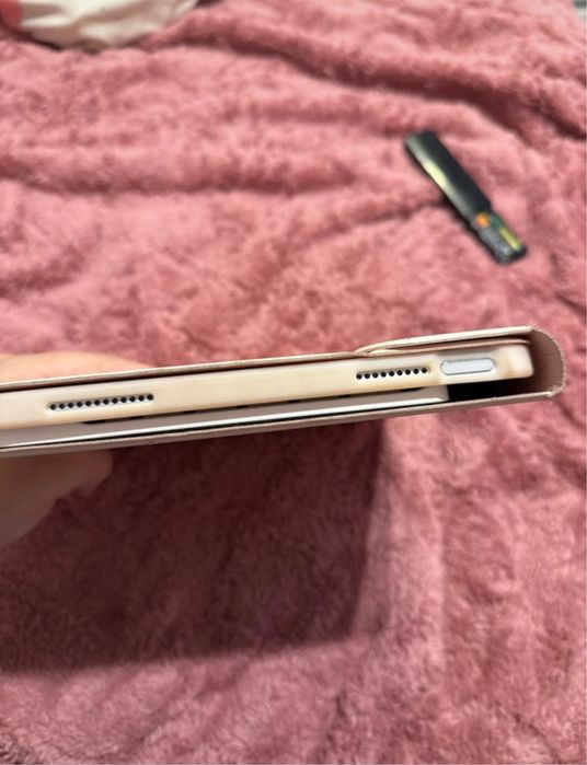 Etui Do Ipada 10 gen z klawiaturą