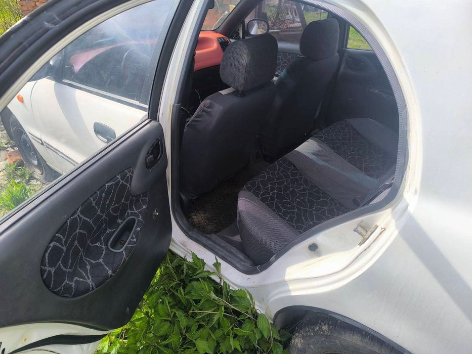 Автомобіль Daewoo Sens 1.3