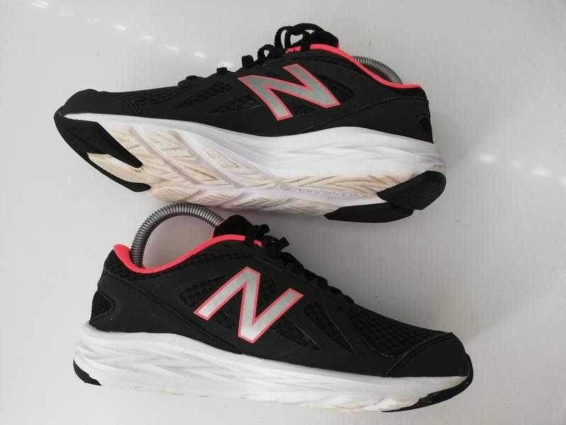 Кроссовки new balance 490 v4 36 р. стелька 23.5 см.