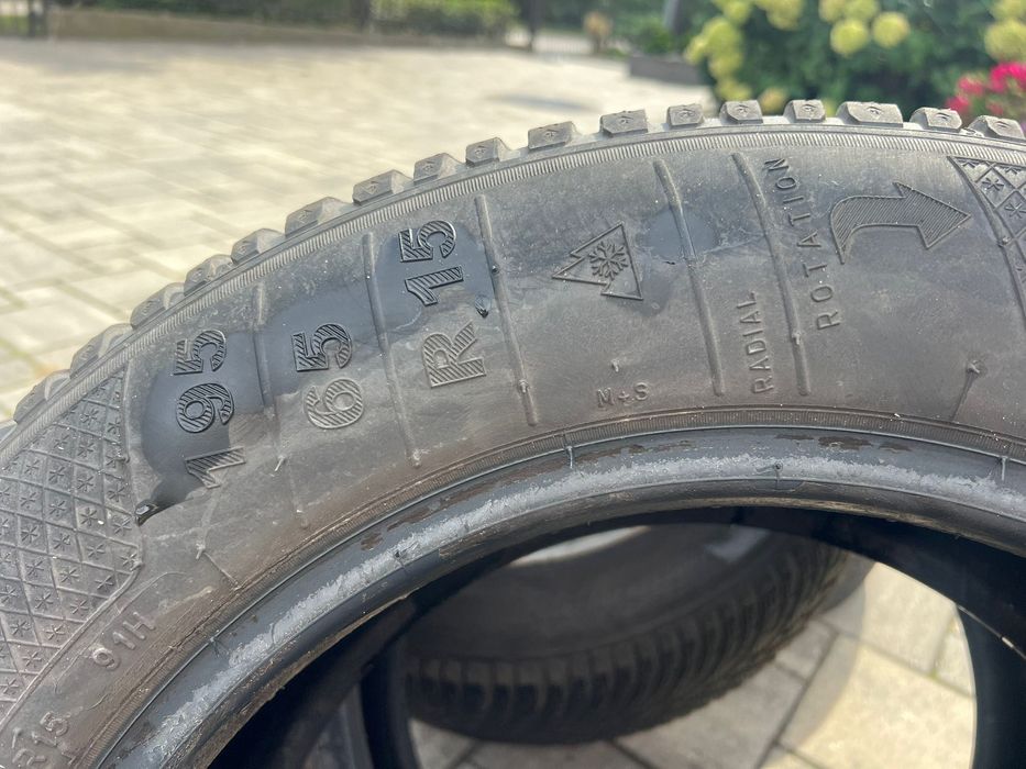 Sprzedam komplet 4 opon 195/65 R15