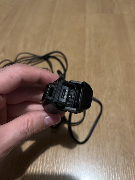 Carregador USB-C para mota