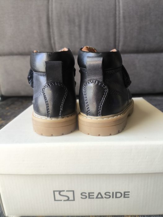 Botas de bebé em pele novas | Tamanho 20