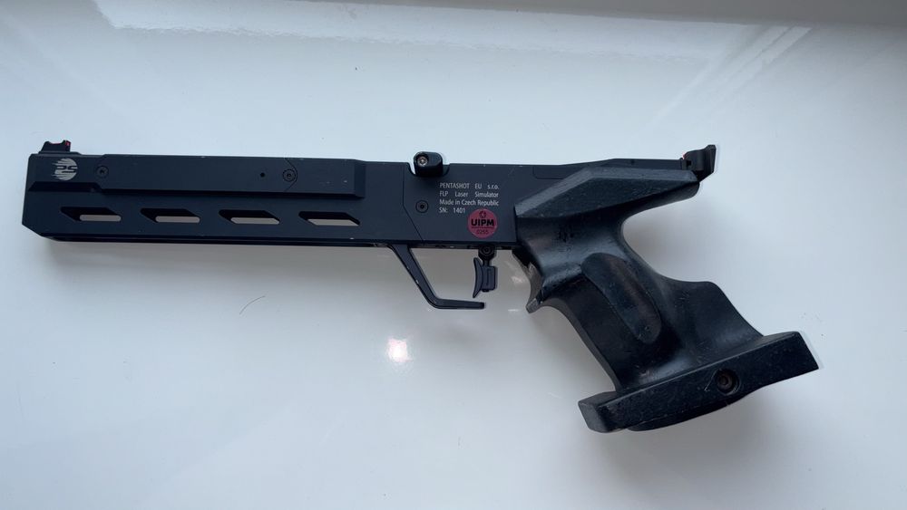 Лазерний пістолет Pentashot FLP 15