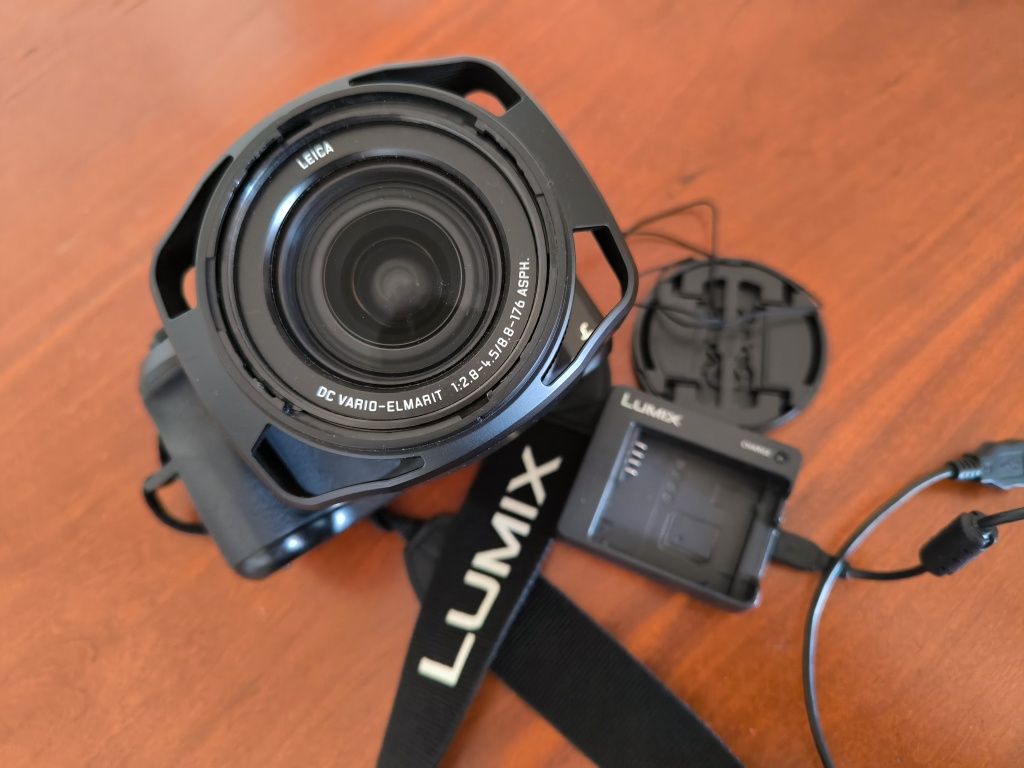 Panasonic Lumix Nova
