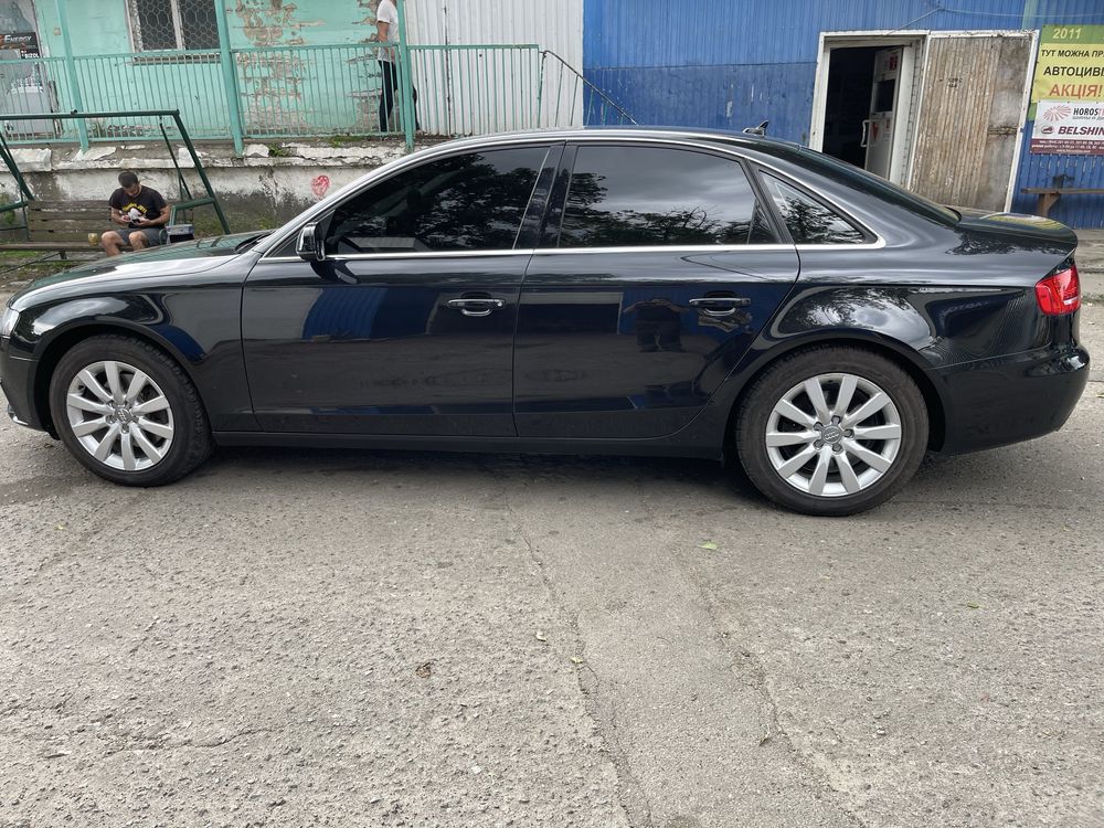 Продам audi a4b8