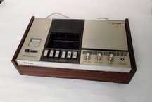 Gravador de cassetes Philips 2401