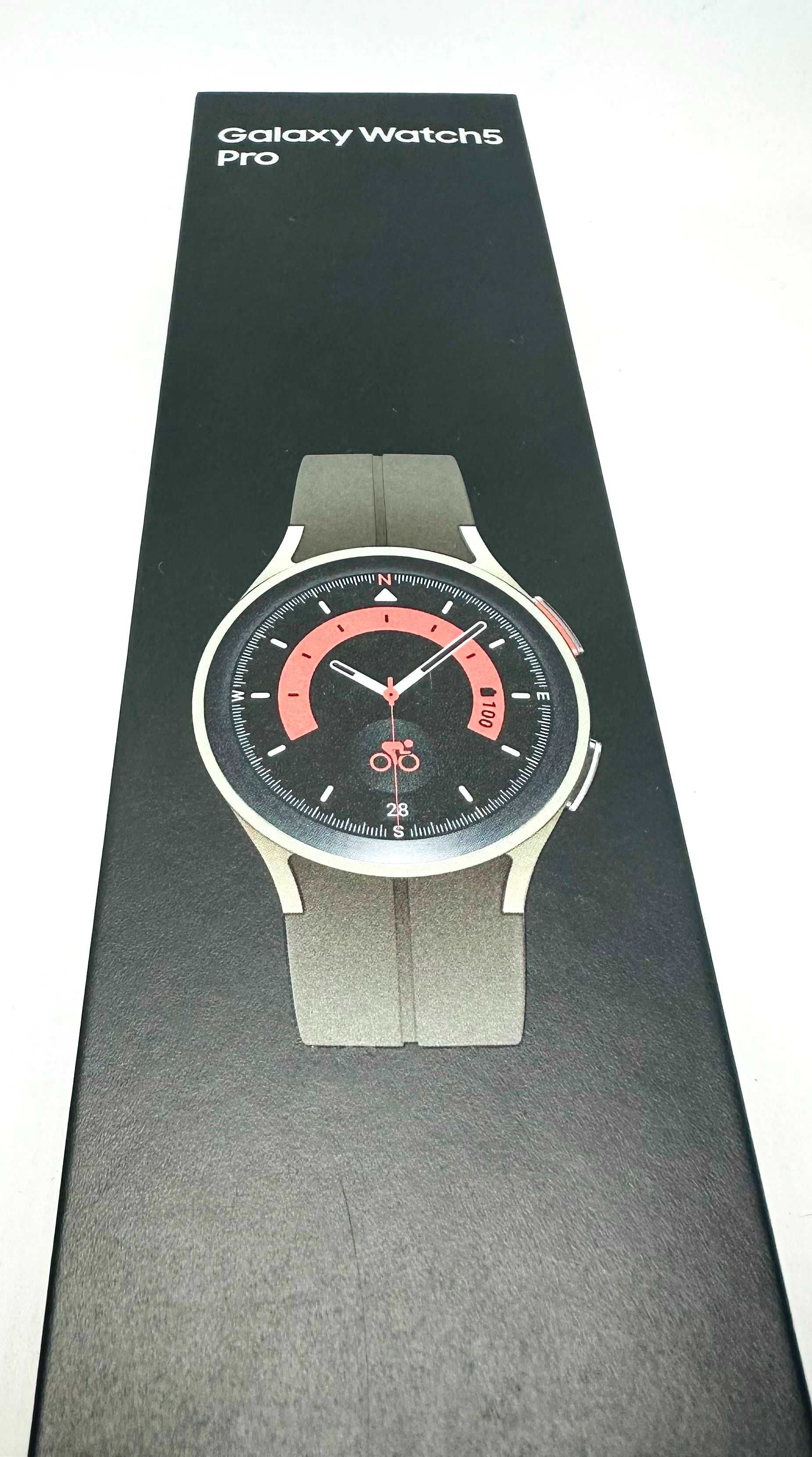 Samsung Galaxy Watch 5 Pro - 45 mm