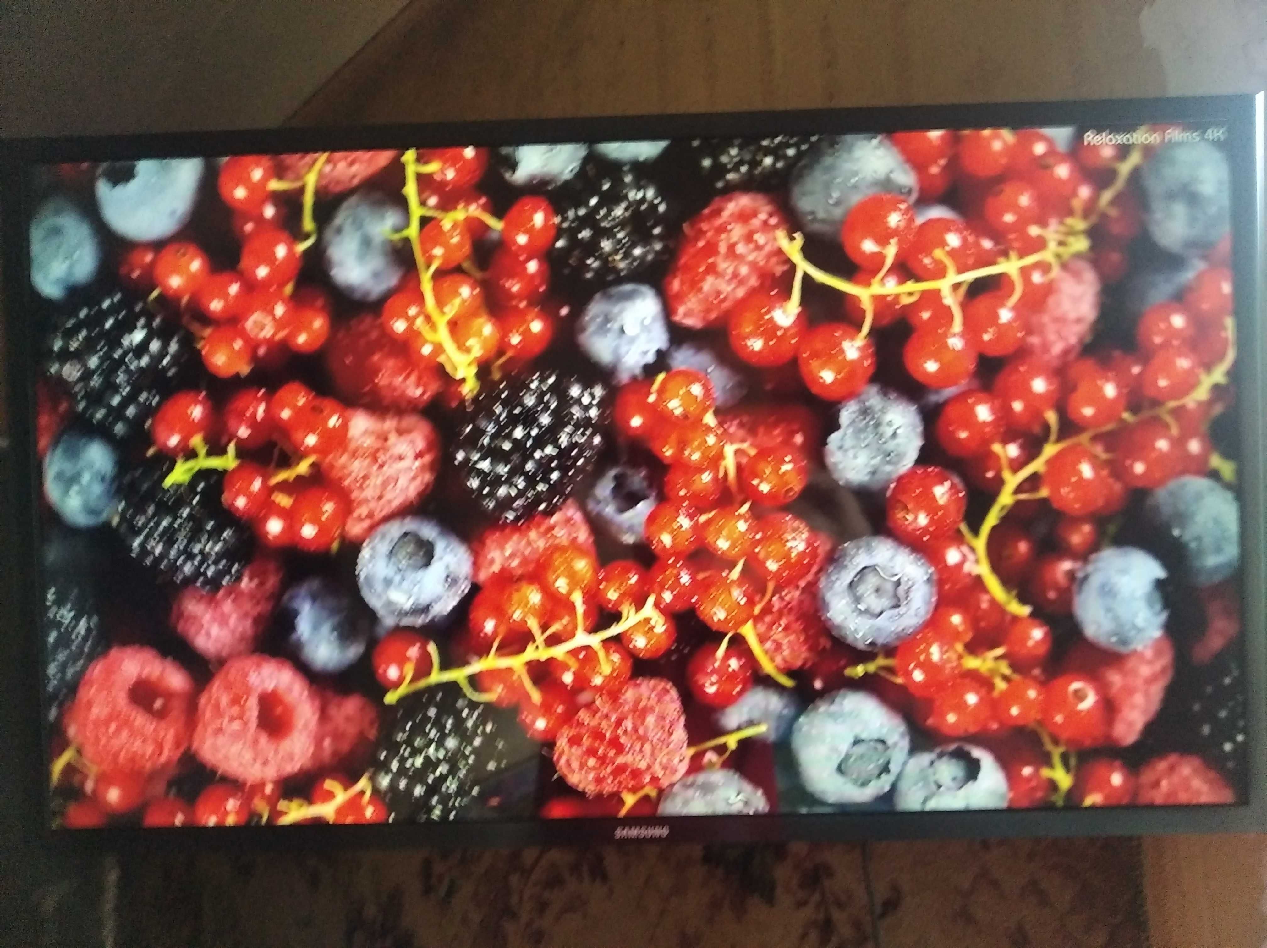 led телевизор Samsung UE32J5200АК. Smart, youtube. 2018 год