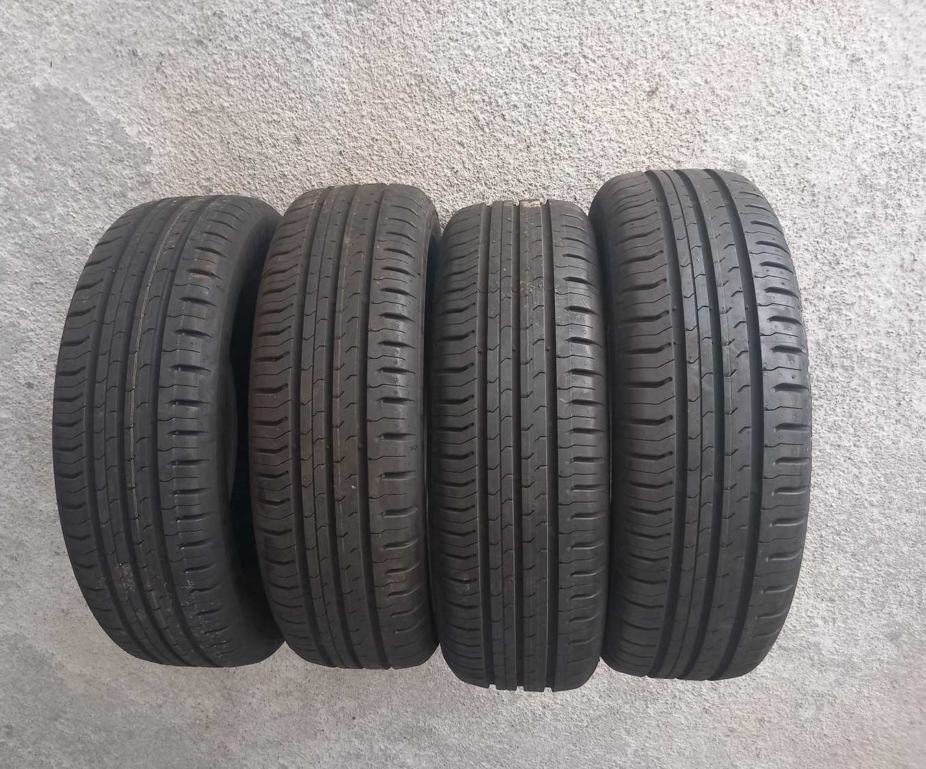 4 pneus Novos 165/60R15 Continental