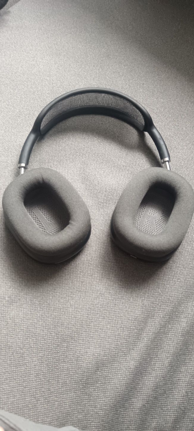 Airpods max stan bdb