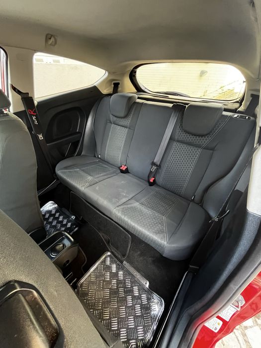 Ford Fiesta - Motor Novo - Carro que dá nas vistas