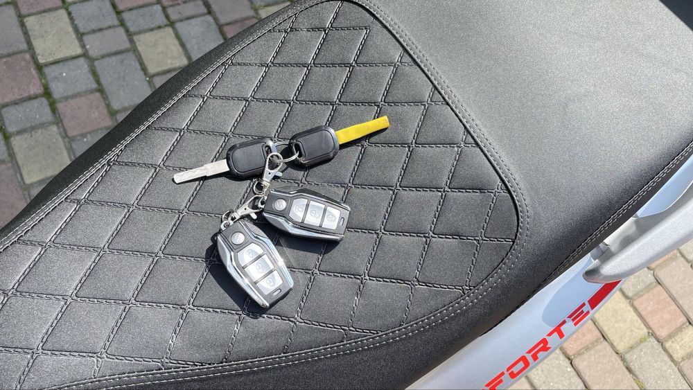 Електроскутер Електросамокат велоскутер Forte Yadea електро трицикл