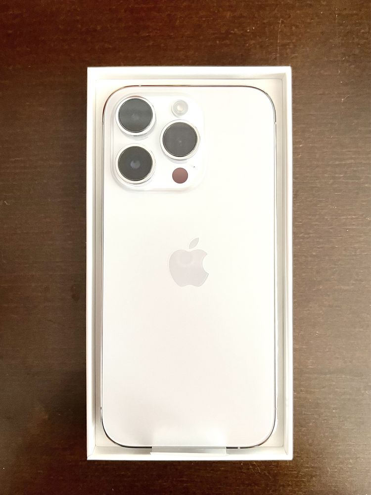 Iphone 14 pro 128gb branco (novo comprado na vodafone)