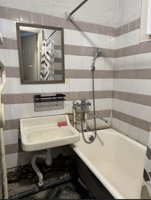 Здається двокімнатна квартира в цегляному будинку в центрі Черкас