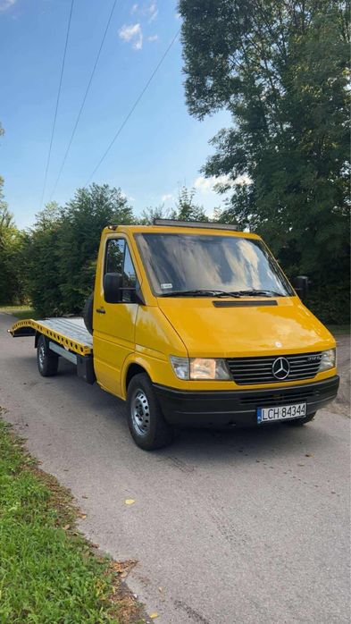 Pomoc Drogowa Auto-Laweta Holowanie Transport Aut 24h/7 Autolaweta