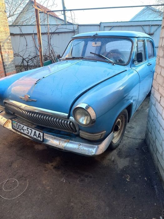 Газ 21 , по техпаспорту, на ходу.