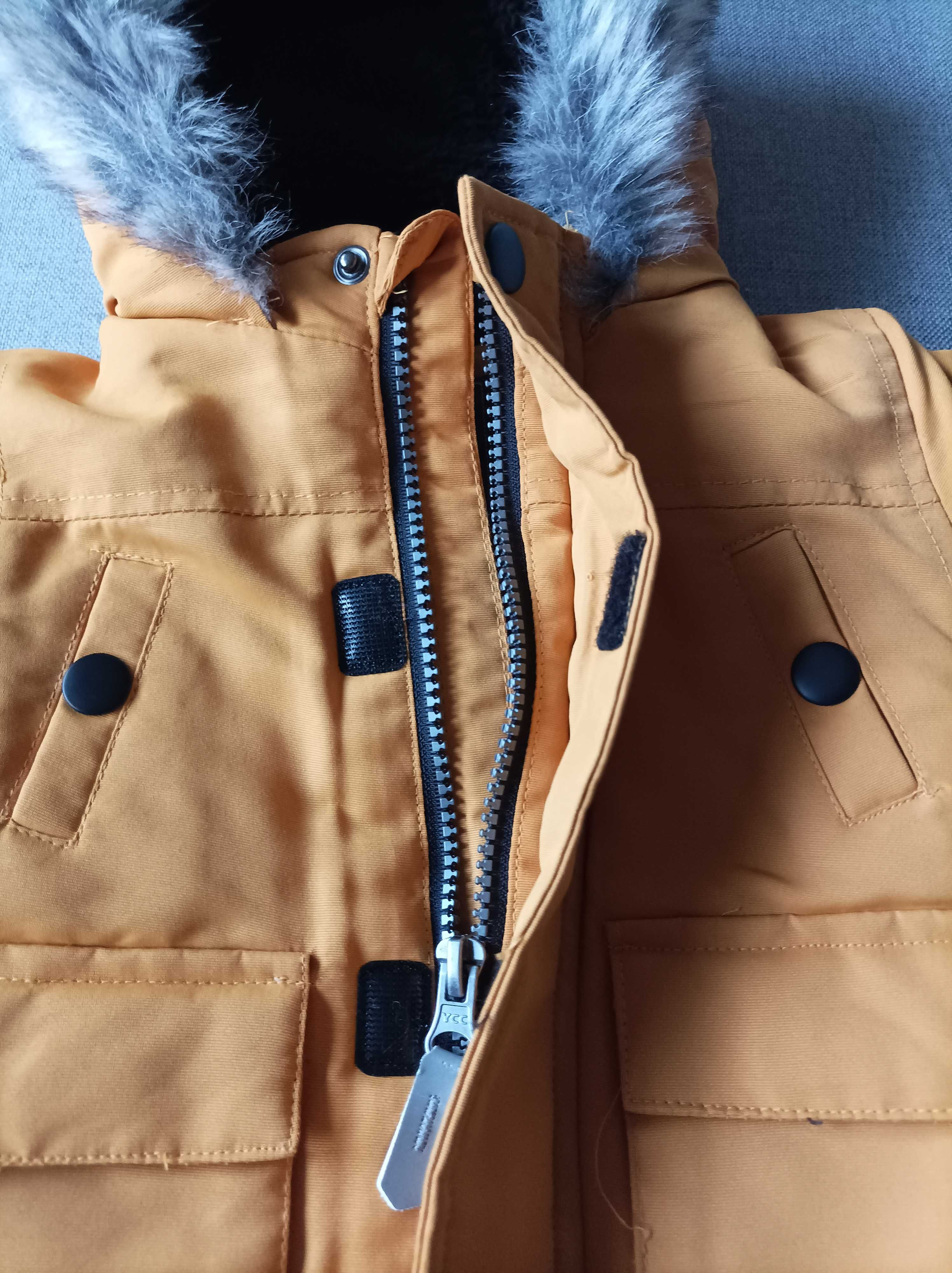 Nowa z metką, Ciepła kurteczka z kapturem, roz. 62 PRIMARK