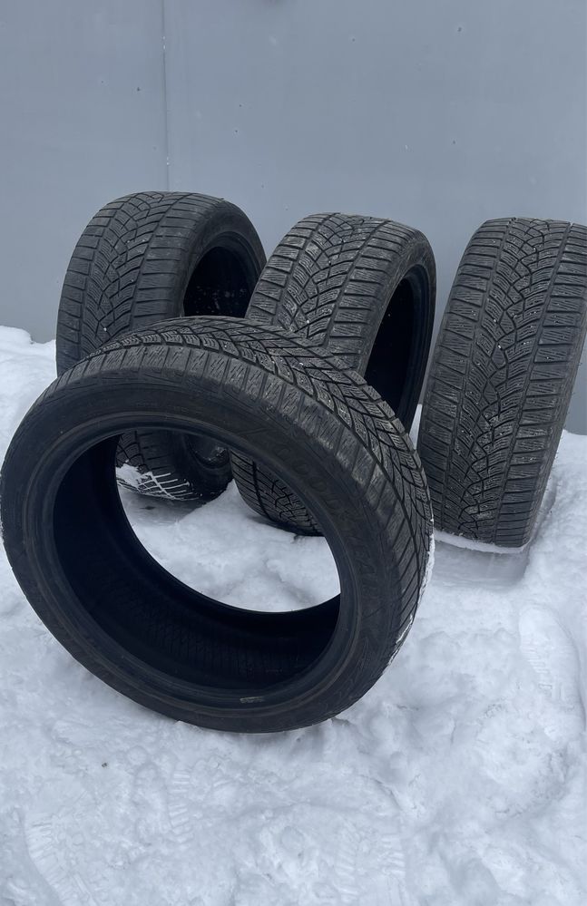 Шини Goodyear 225/45 r17 зима