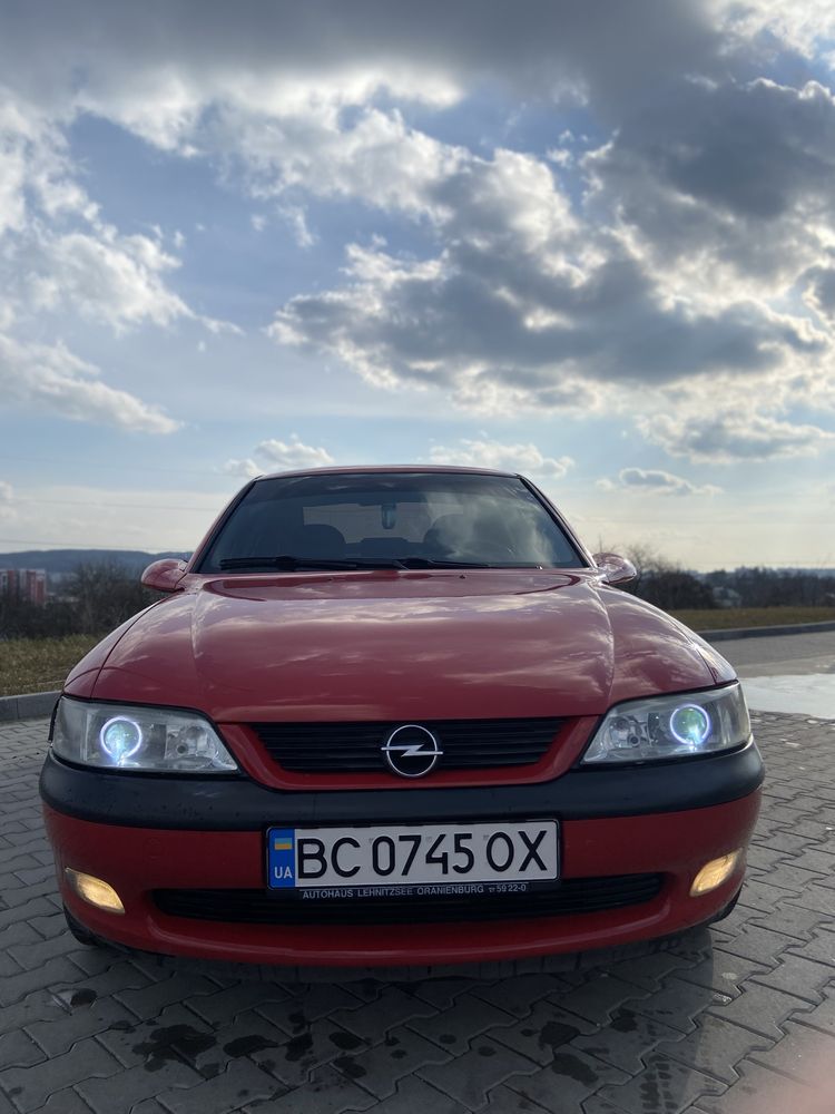 Opel Vectra B 1998 2.0 газ/бензин