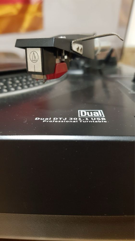 Dual DTJ 301.1 USB Professional виниловый проигрыватель