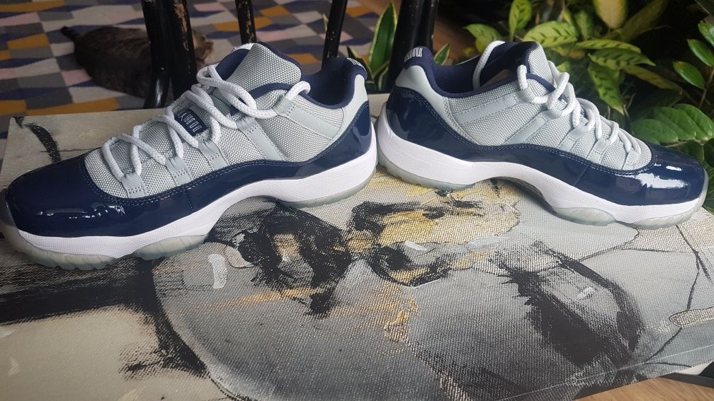 Air Jordan 11 low georgetown EU43