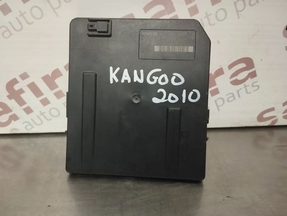 CAIXA DE FUSIVEIS USM RENAULT KANGOO II REF. 8201044237B 519220305