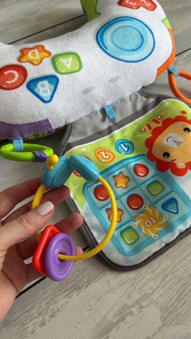 Подушка для гри на животику Fisher-Price