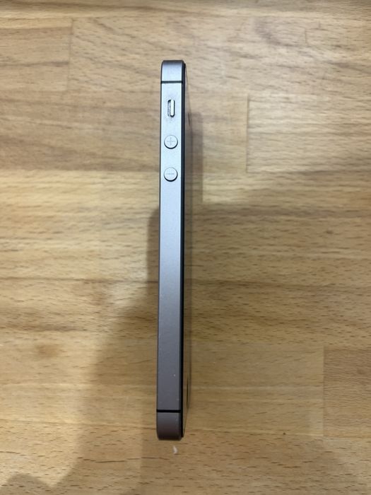 Iphone se 2016 igła 100%bateria