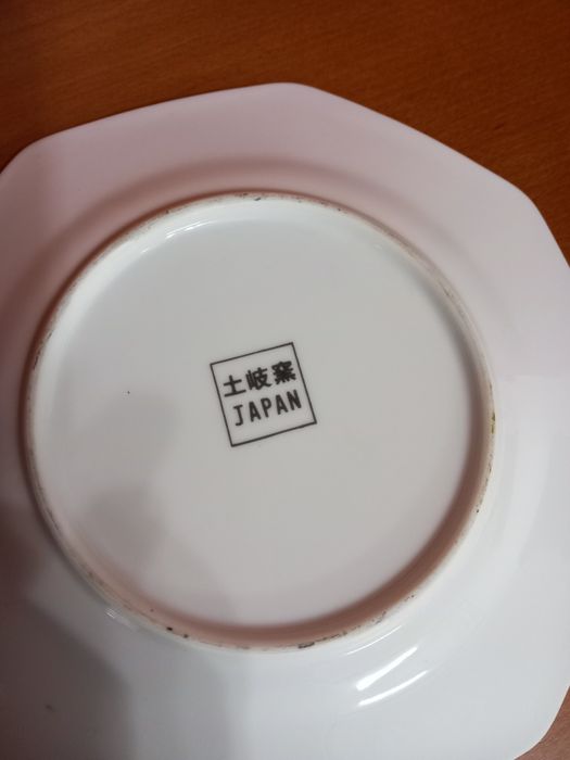 Prato de porcelana japonesa