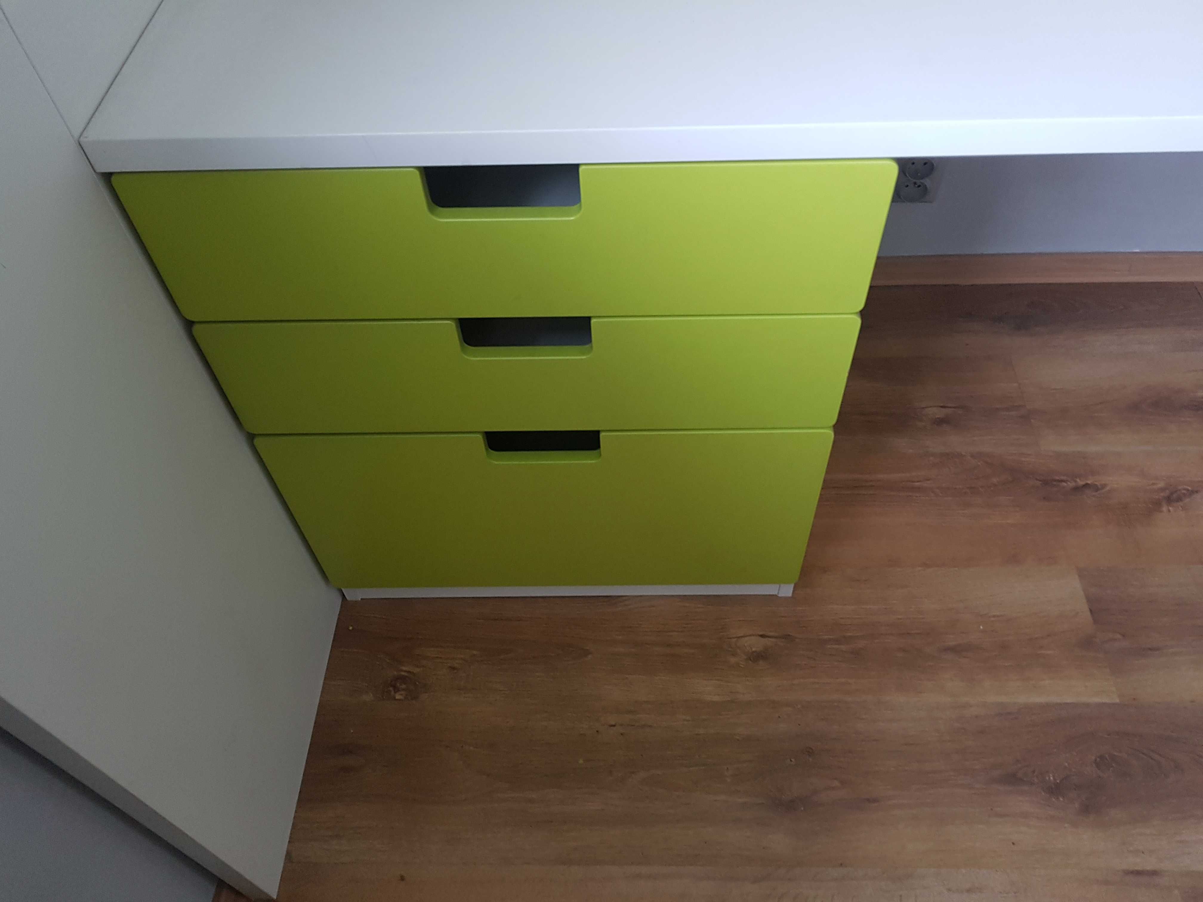 Łóżko na antresoli z biurkiem i szafą SMÅSTAD  IKEA
