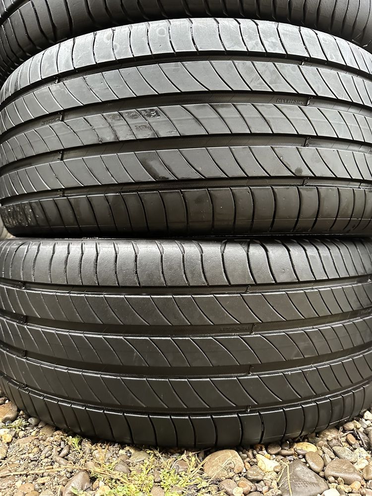 235/50/19 Michelin Primacy 4 S1