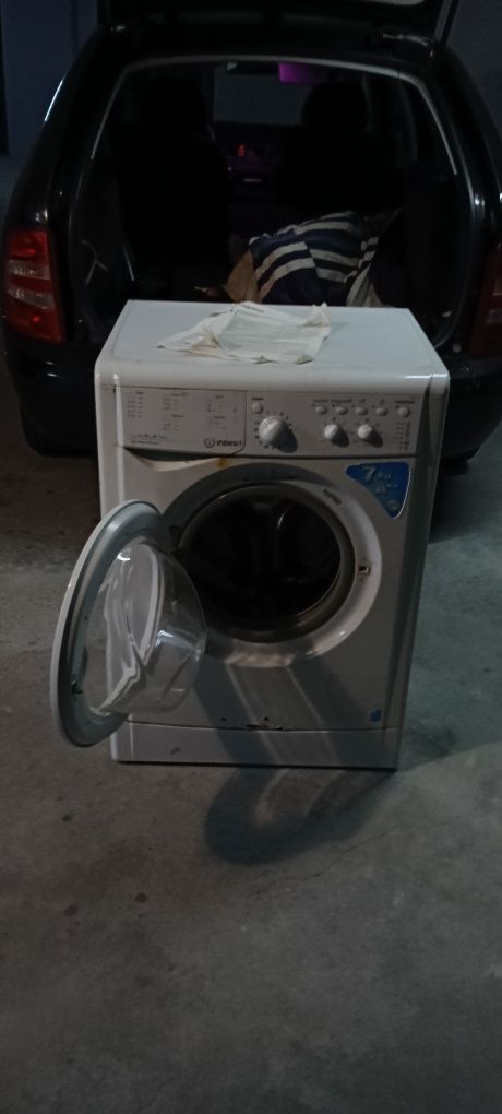 Máquina de lavar roupa