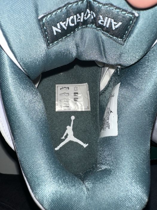 Jordan 4 odionized green